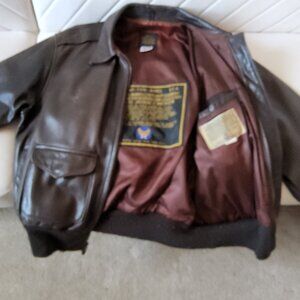 AUTHENTIC  AVIREX  LTD FLIGHT GARMENT LEATHER